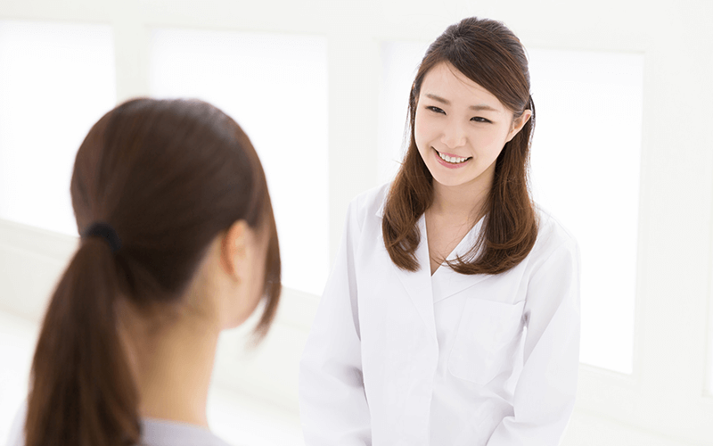 businesswomen_talking003